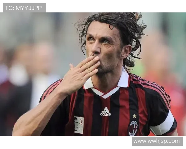 新加入的足球明星如何在赛场上迅速融入团队展现个人风采