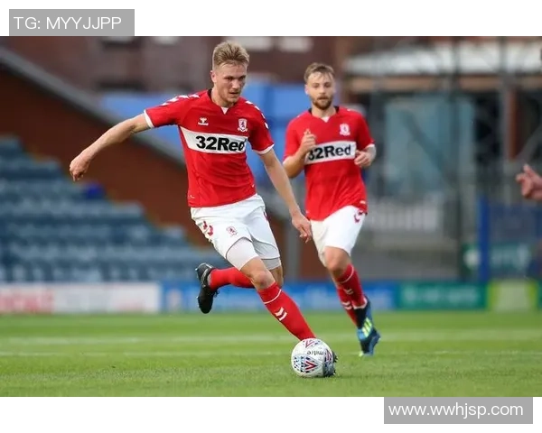 汉姆心目中的足球明星是谁他在球场上的表现如何影响了球队的成绩